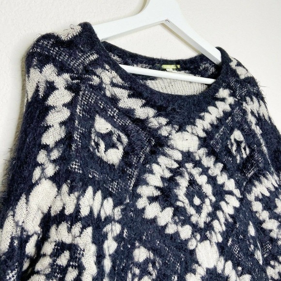 Gianni Bini Fuzzy Geographic Knit Sweater - Picture 2 of 7